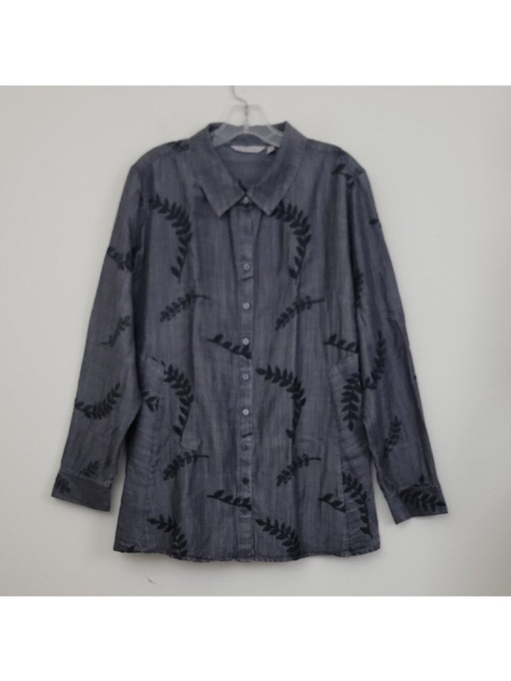 Soft Surroundings Gray w/ Black Embroidered Leaves Long Sleeve Blouse 1X